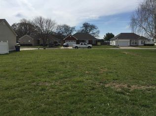 734 Springfield Blvd, Bowling Green, KY 42104