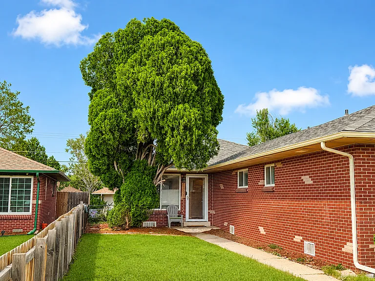 3632 Grape St — Photo 15