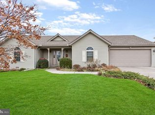 4 Rosewood Cir, Hanover, PA 17331