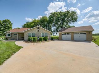 2185 N 1150th Rd, Eudora, KS 66025
