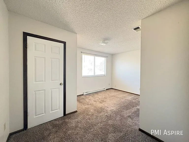 2024-2026 Lincoln St #2026 — Photo 7