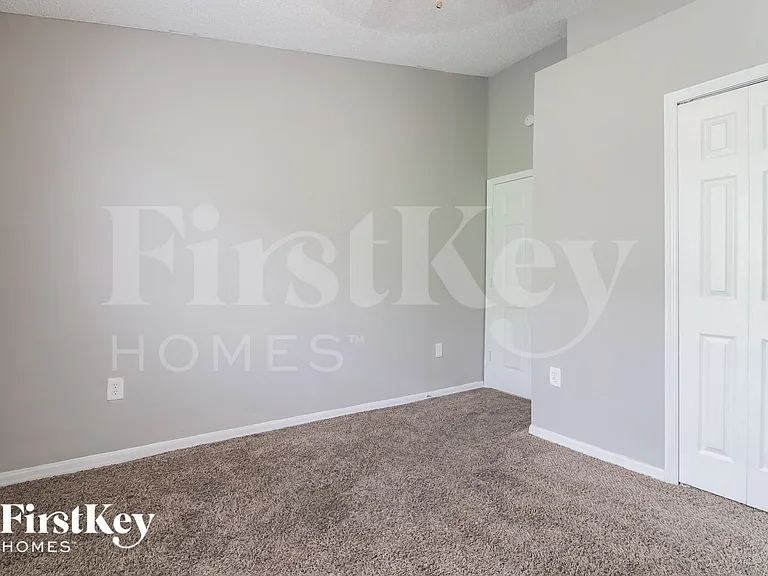 6564 Viewpoint Ct — Photo 13