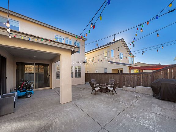 2nd image of 1073 Camino Levante