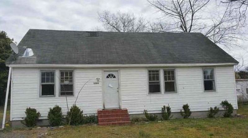 2nd image of 3285 Third St