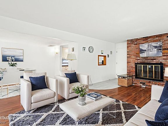 3rd image of 7010 Carriage Hill Dr APT 103