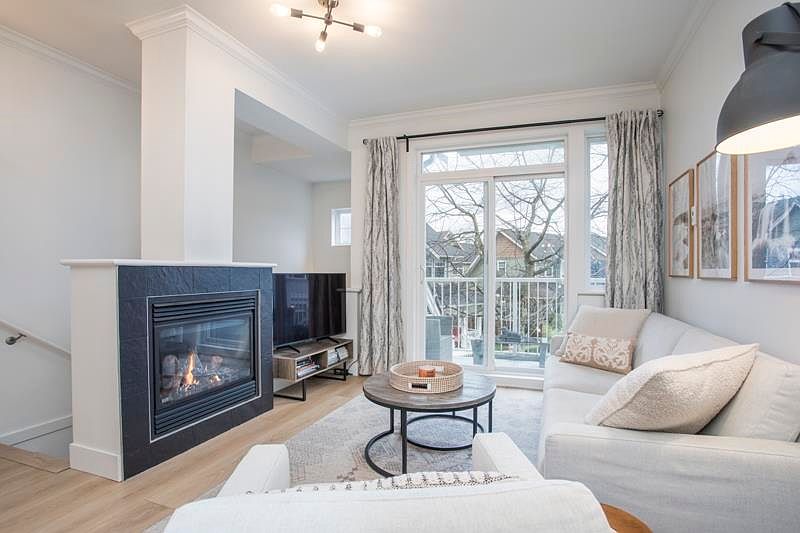 1st image of 6300 London Rd #64