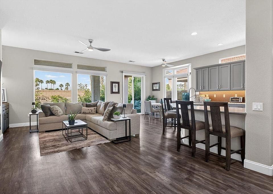 1st image of 44018 Royal Troon Dr