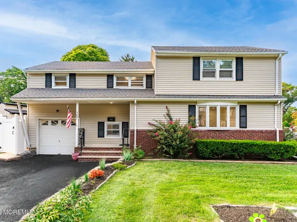 167 Crestview Drive, Middletown, NJ 07748
