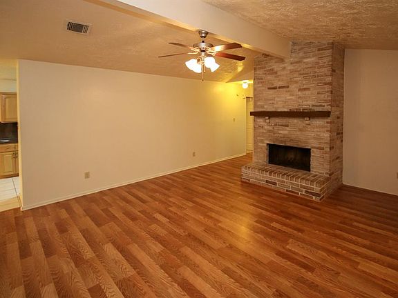 4th image of 6611 Villarreal Dr