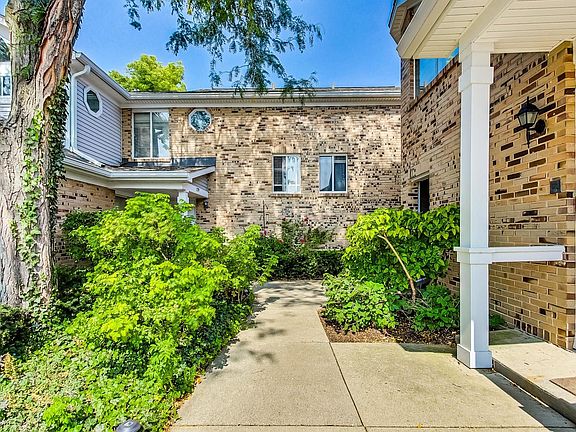 2nd image of 1275 Ranchview Ct