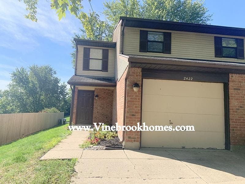 1st image of 2422 Cross Village Dr
