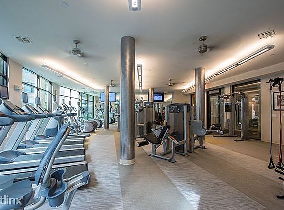 7SeventyApartments fitness