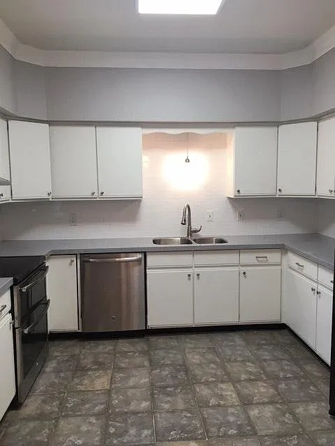 2 bed, 2.5 bath, 1332 sqft, $2,295 — Photo 3