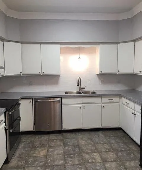 Kitchen with new counters and backsplash