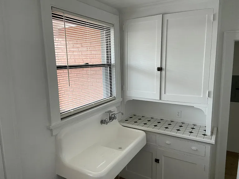 3225 W Liberty Ave #4 — Photo 17