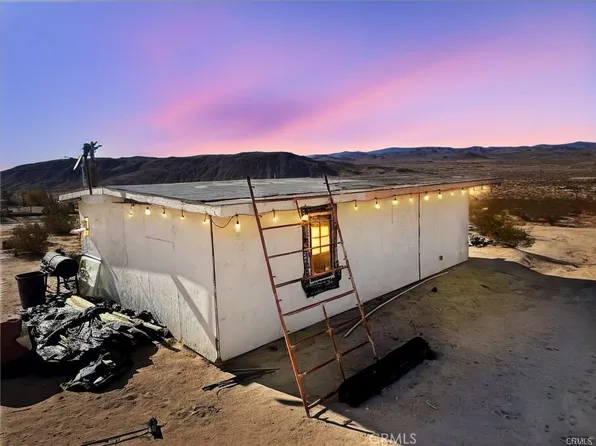 4420 Belfield Rd, Landers, CA 92285