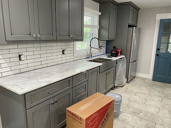 2nd image of 403 Esther Dr