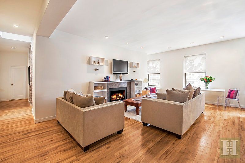 1st image of 425 W End Ave APT 7D
