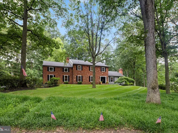 76 Turkey Ln, Furlong, PA 18925