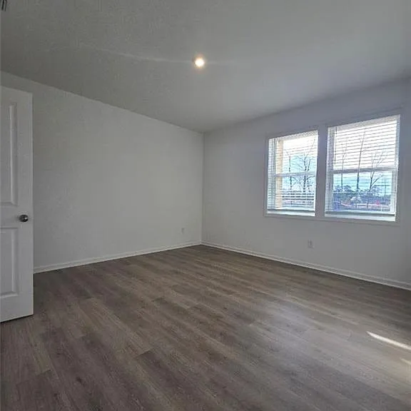 6009 Haviland Aly — Photo 8