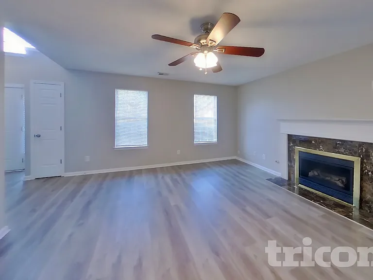 217 Metoyer Dr — Photo 2