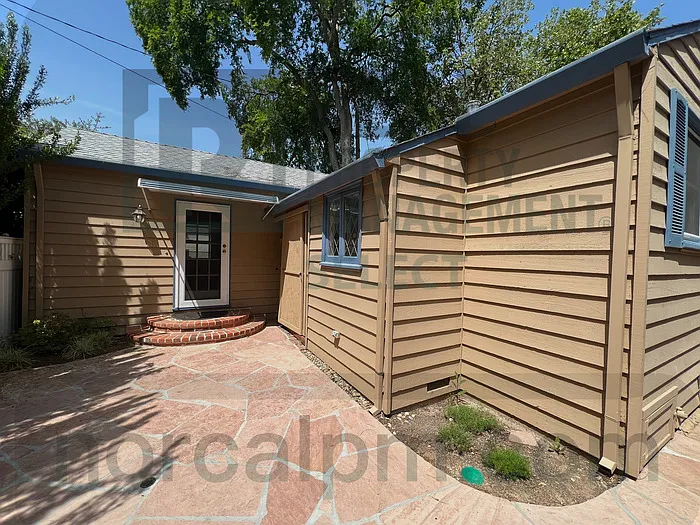 2870 18th St photo 1