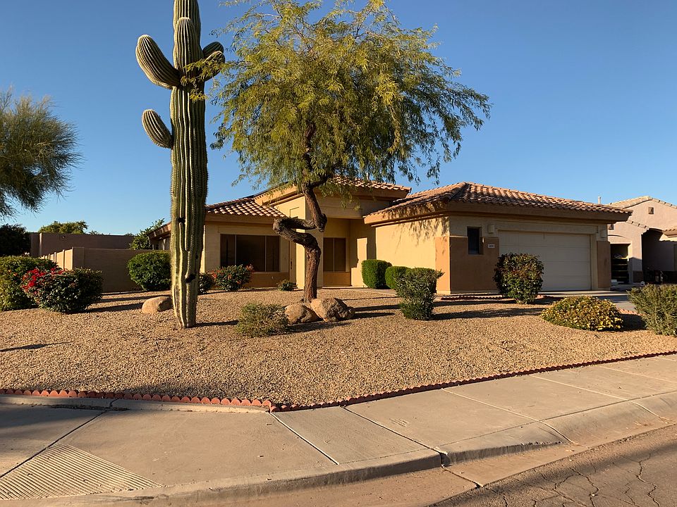 1st image of 2690 N 132nd Dr