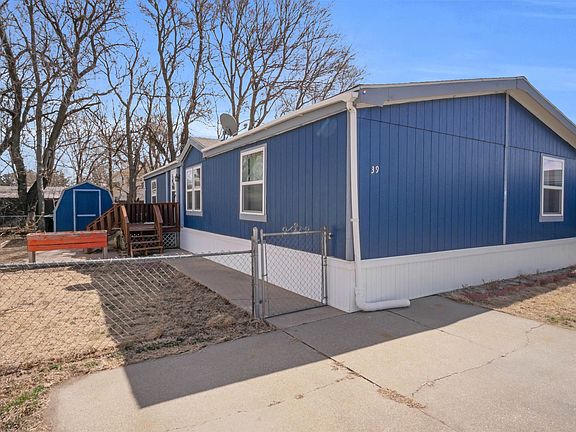 3rd image of 2701 Grand Ave Trailer 39