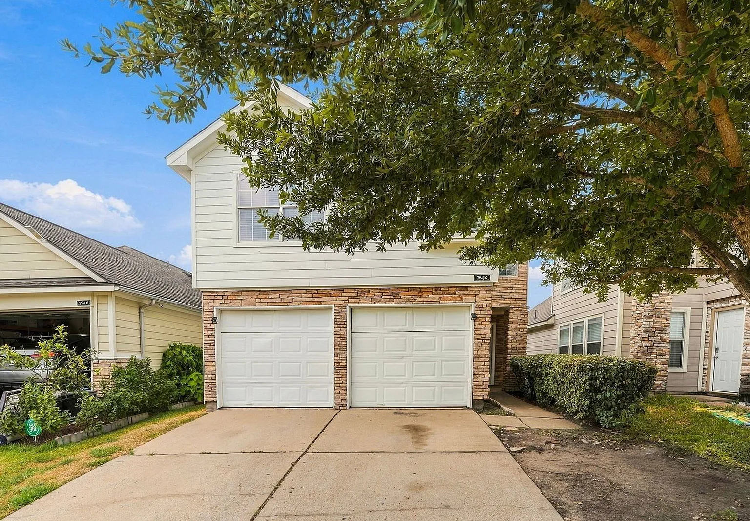 3 bed, 2.5 bath, 1414 sqft, $1,650 — Photo 2