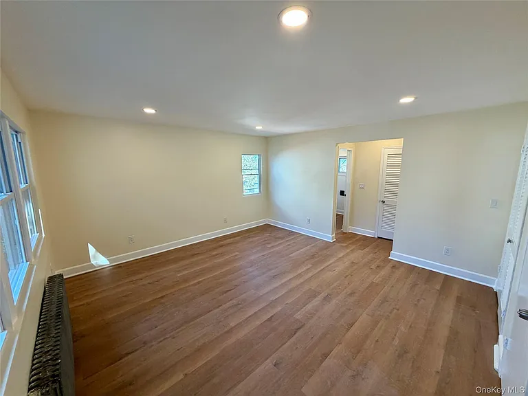 116 Alexander Ave — Photo 12