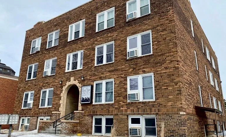 546 Dakota Ave S #1 — Photo 8