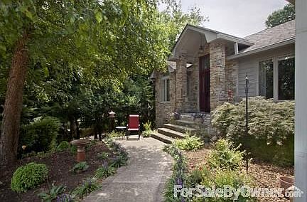 2nd image of 101 Chaloni Ln