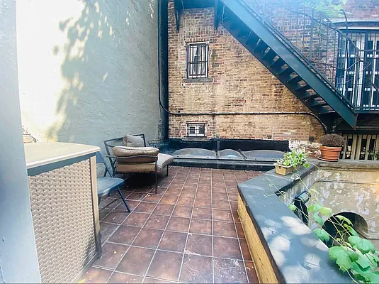 Rented by Aventana | media 76