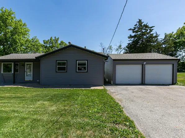 221 W Meuse St, Blue Grass, IA 52726