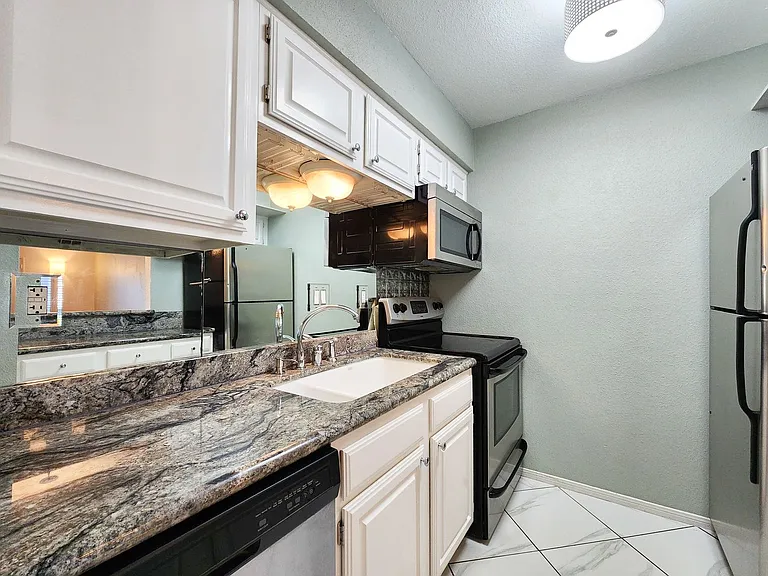 1860 White Oak Dr #236 — Photo 15