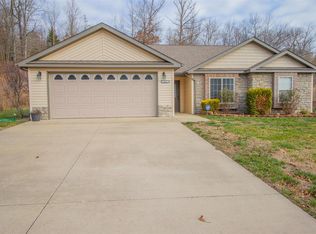 127 Sycamore Dr, Saint Robert, MO 65584
