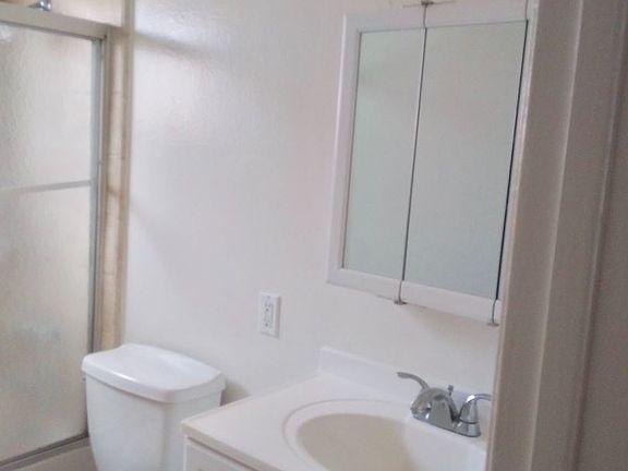 3rd image of 21809 Lanark St APT 26