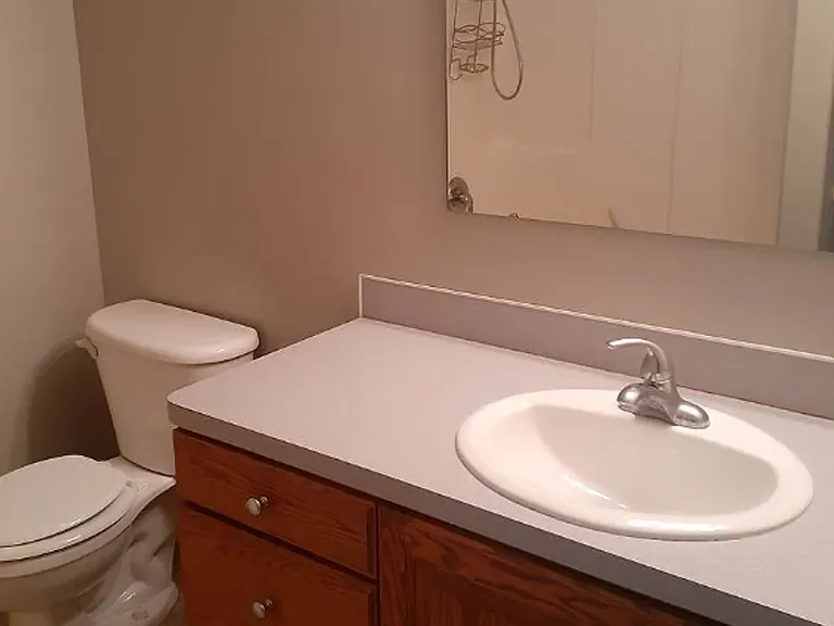 215 W Center St #11 — Photo 9