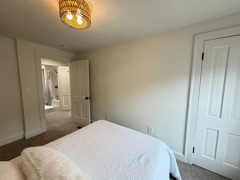 57 Caswell St — Photo 33
