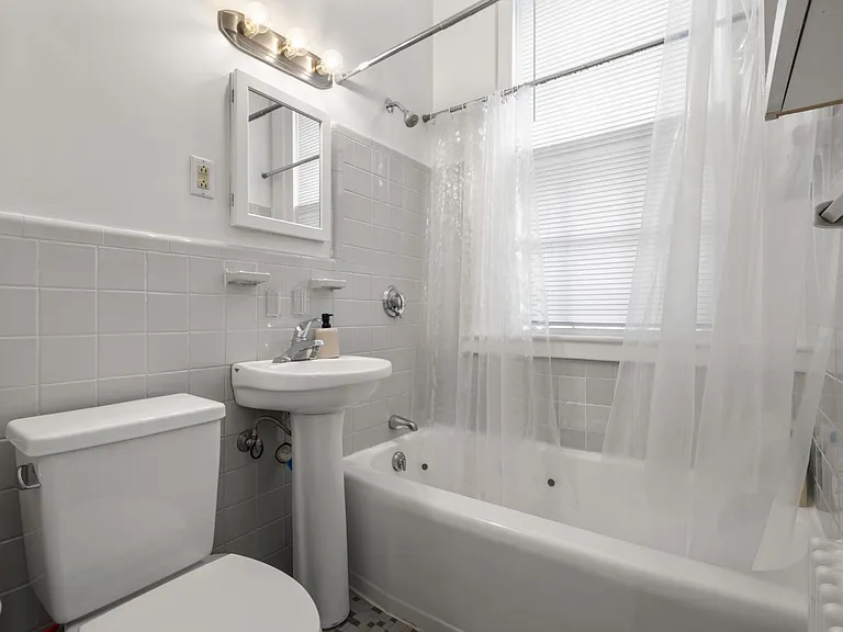 20 Temple St #1 — Photo 12