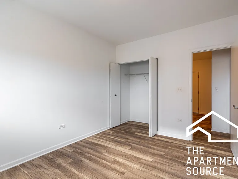 2700 W North Ave #204 — Photo 12