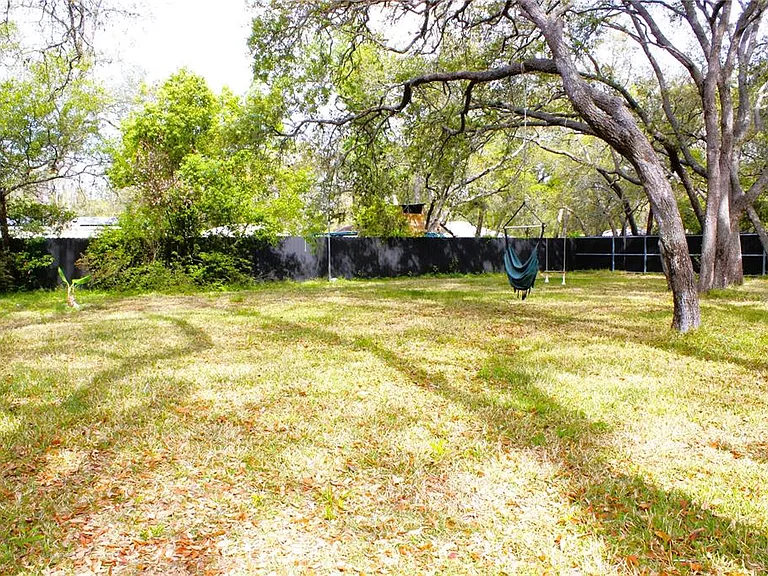 3201 Bartlett St — Photo 43