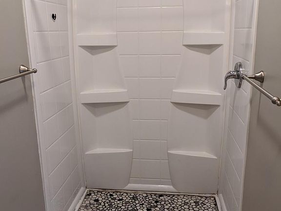 4th image of 243 Gold Ave NW APT 1