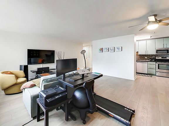 4th image of 4250 N Marine Dr APT 2507
