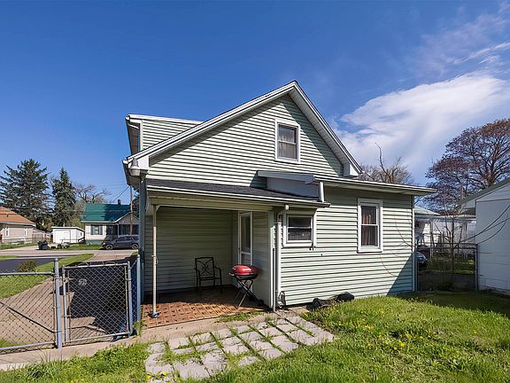 2nd image of 2023 Prospect Ave