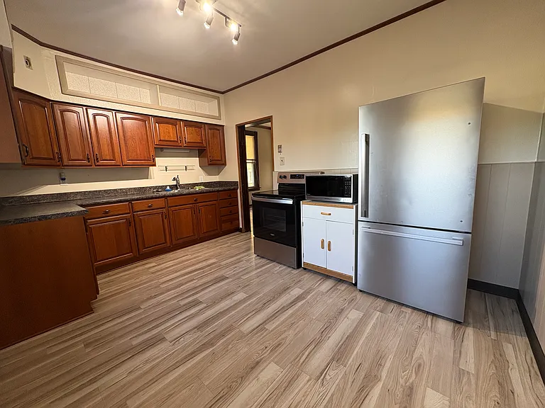 27 Dilworth St — Photo 15