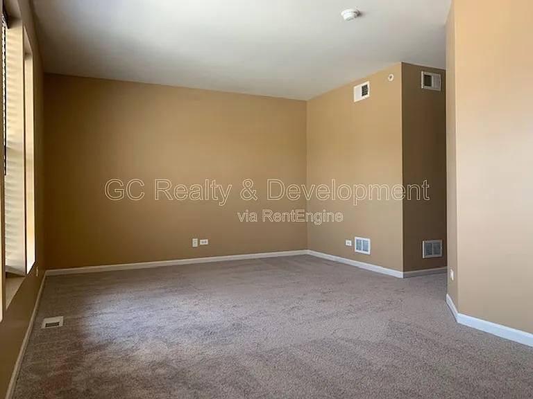 922 Kings Canyon Dr — Photo 16
