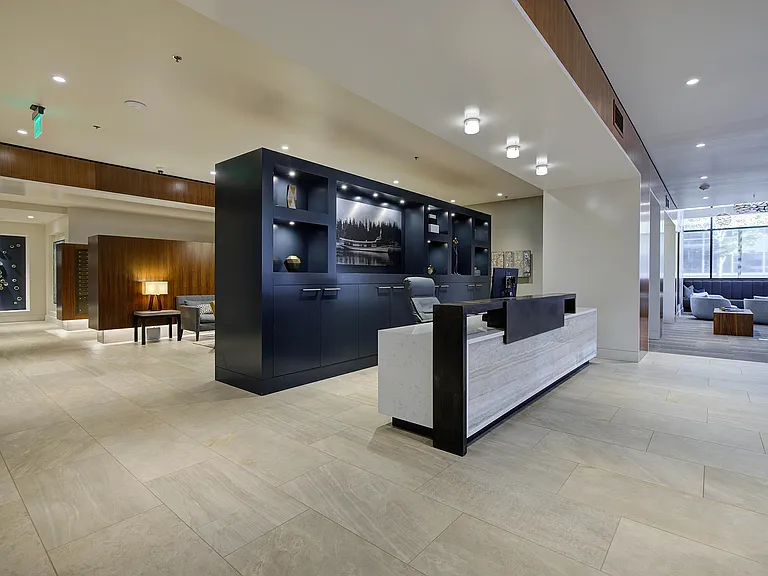 waterfront_amenity_leasingcenter _04