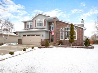 2811 Stone Creek Dr, Joliet, IL 60435