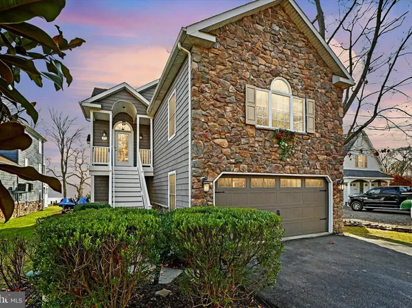 72 Crescent Ln, Elkton, MD 21921